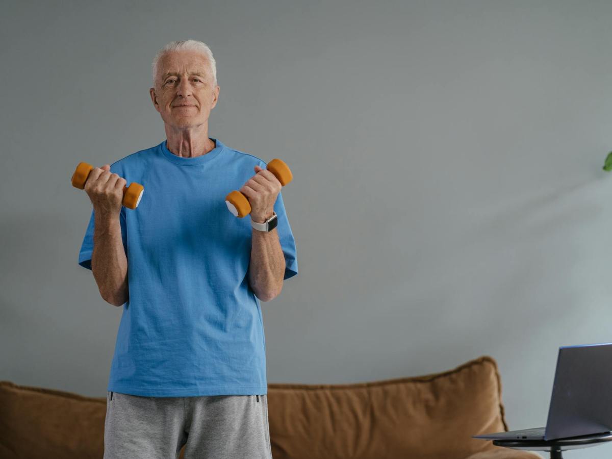 8 Easy Exercises You Can Do At&nbsp;Home